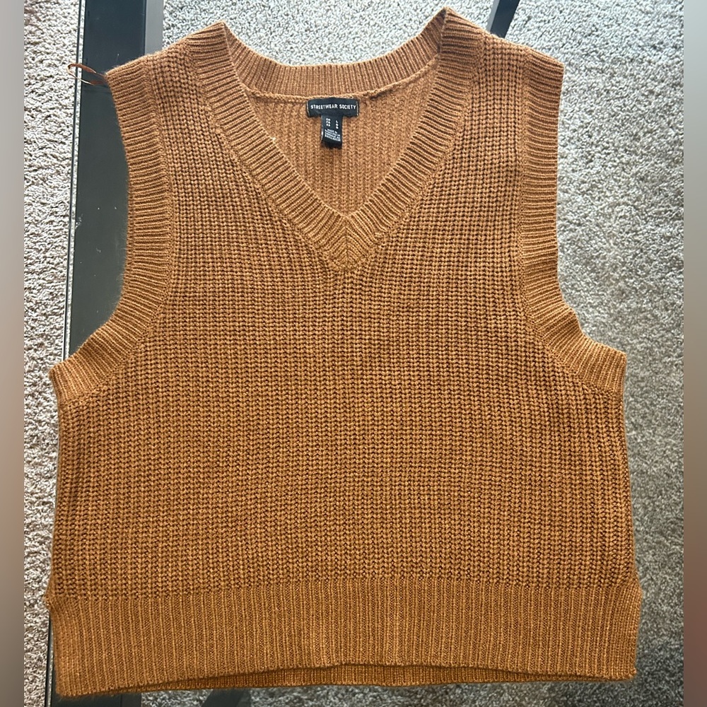 Sweater Vest Burgundy L